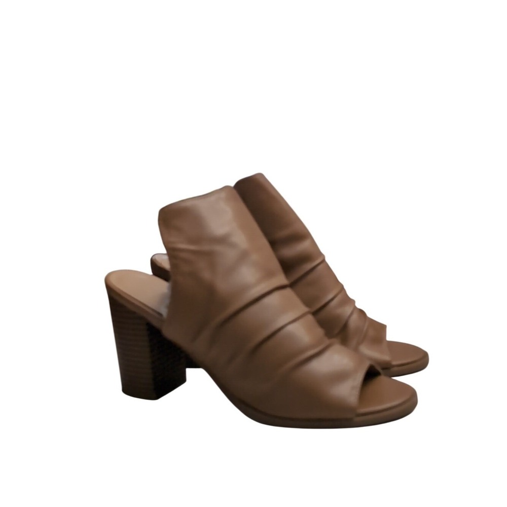 New York and Co. Leather slip-on peep toe Brown mules size 7